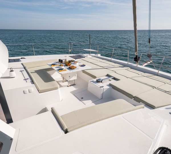 Foredeck Sun Pads And Lounge