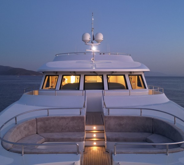 Foredeck Sunken Seating