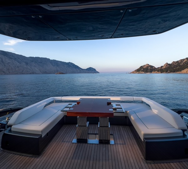 Main Cockpit Seating