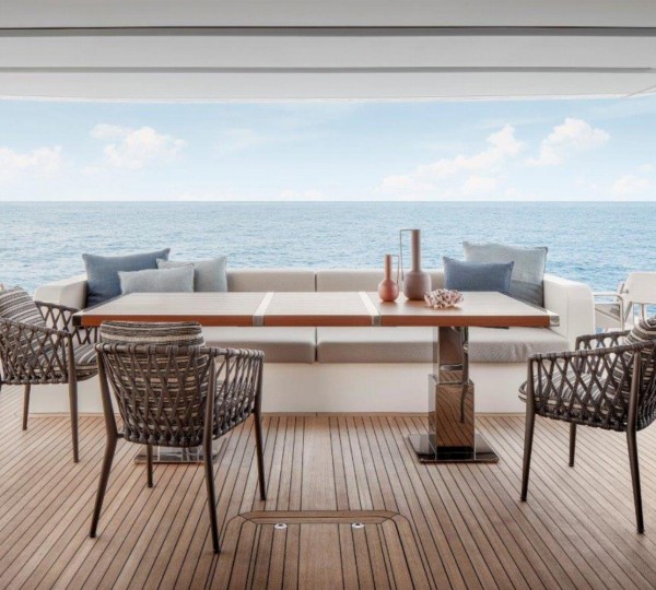 Main Deck Cockpit (sistership)