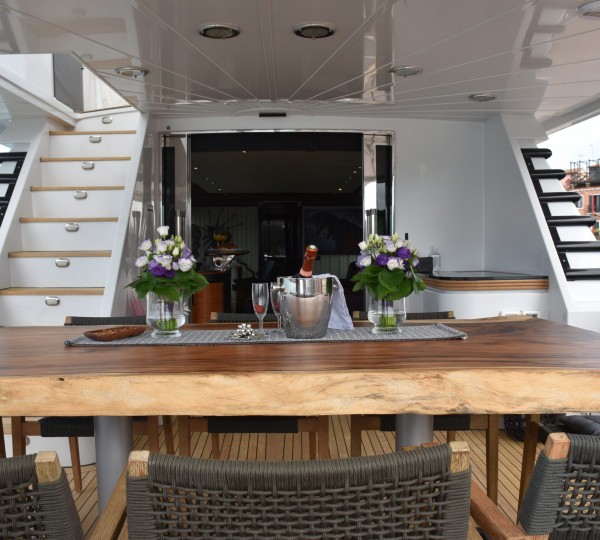 Outdoor Dining Alternative View