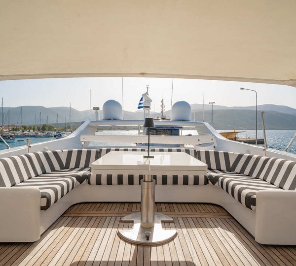 Sun Deck Dining Setting