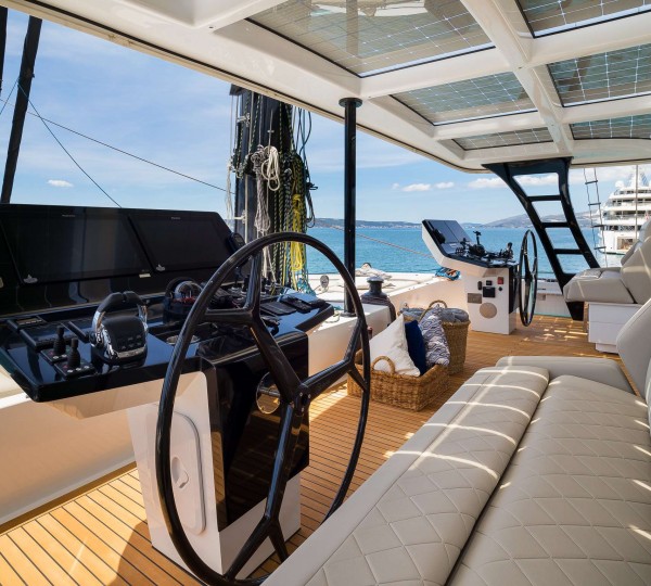 Sun Deck Helm Controls