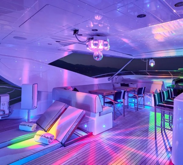 Sun Deck Party Set Up