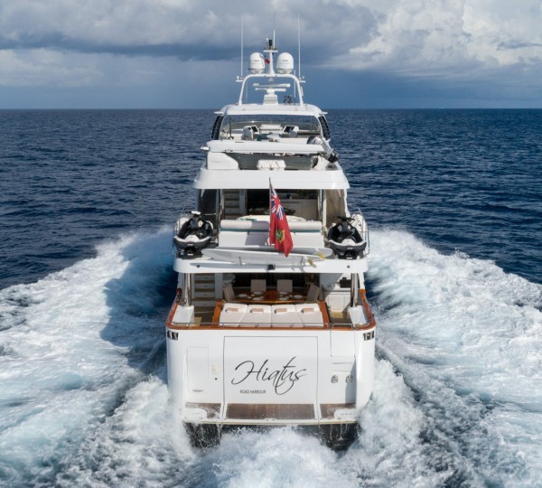 20201216-HIATUS Exterior - Cruising