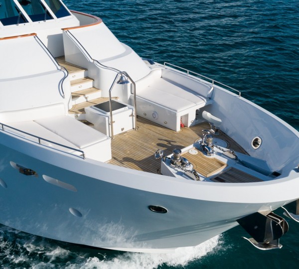 20201216-HIATUS Exterior - Foredeck