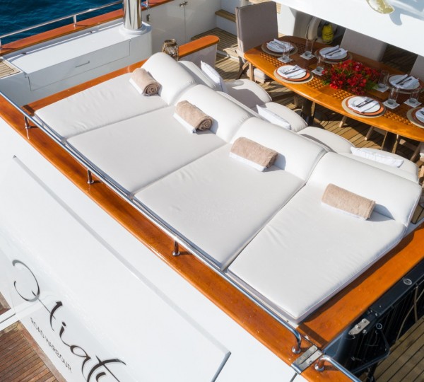 20201216-HIATUS Exterior - Main Deck Sun Beds