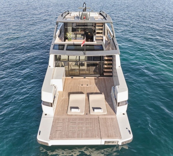 Aft Beach Platform Deck