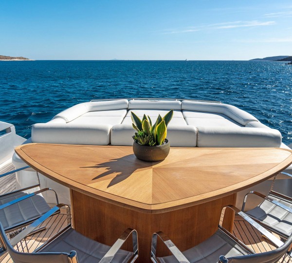 Aft Deck Dining And Sun Pads