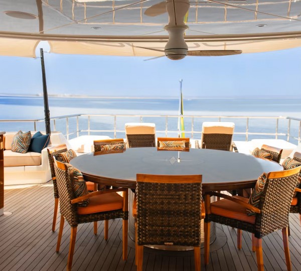 Al Fresco Dining Setting