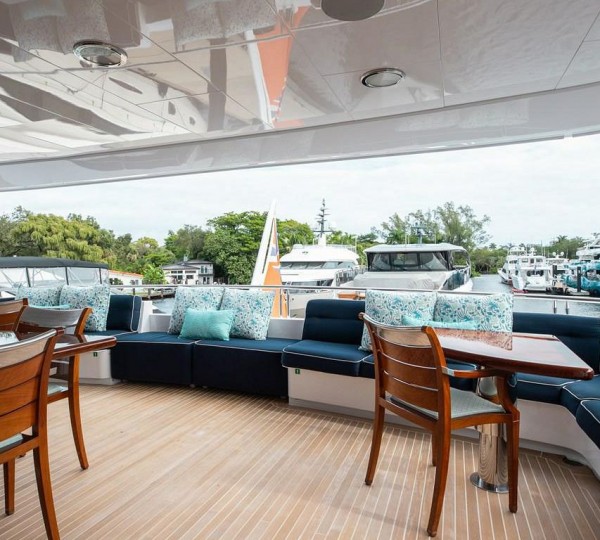 Bridge Deck Lounge Area