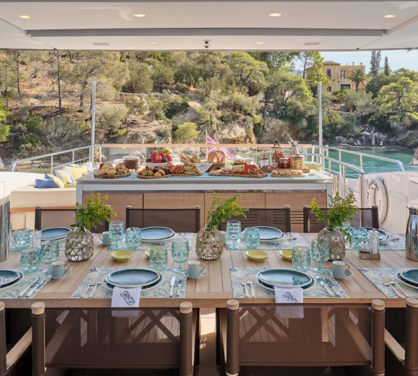 Flybridge Al Fresco Dining