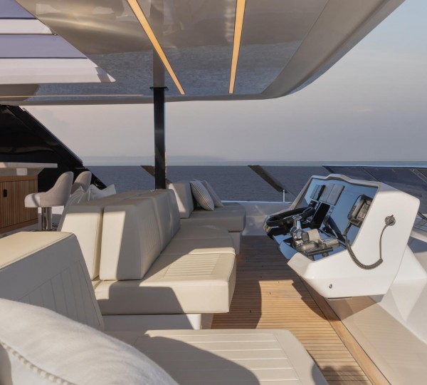Helm Seating On The Sun Deck