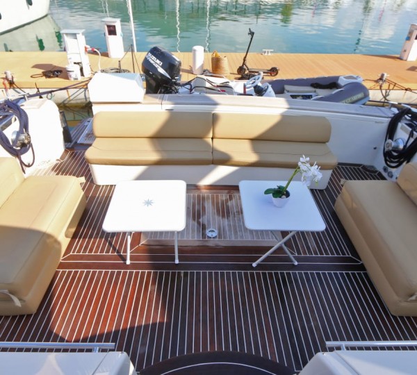 Main Deck Seating