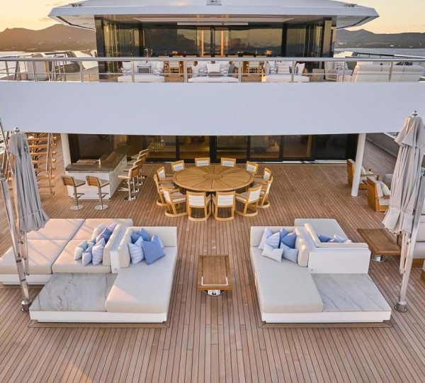 Owner's Aft Deck
