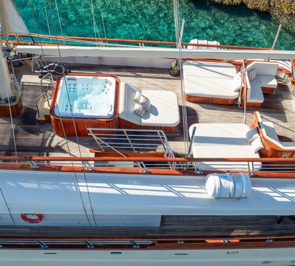 SON DE MAR - Sun Deck Aft