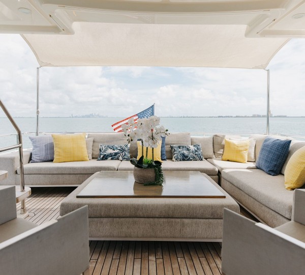 Seating On Main Deck