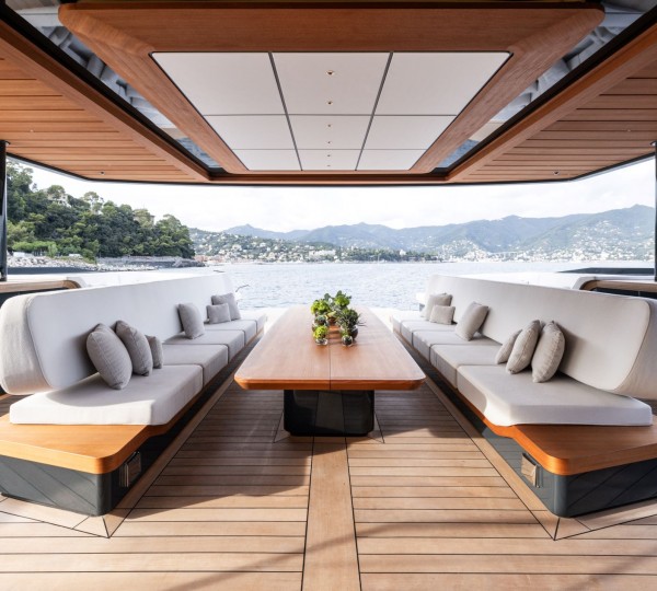 Aft Deck Seating