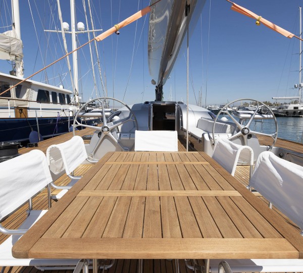 Al Fresco Dining Setting