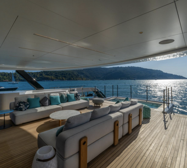 Beach Terrace Seating