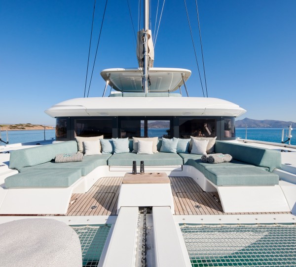 Foredeck Dining And Seating