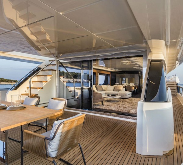 Main Deck Aft View Into Main Salon