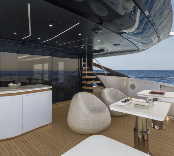 Main Deck Lounge And Bar