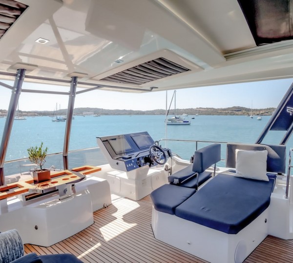 Main Helm On The Sun Deck