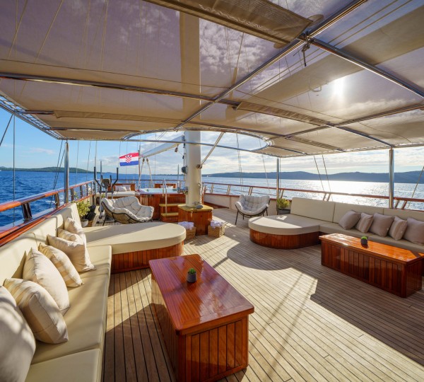 SON DE MAR - Covered Sun Deck