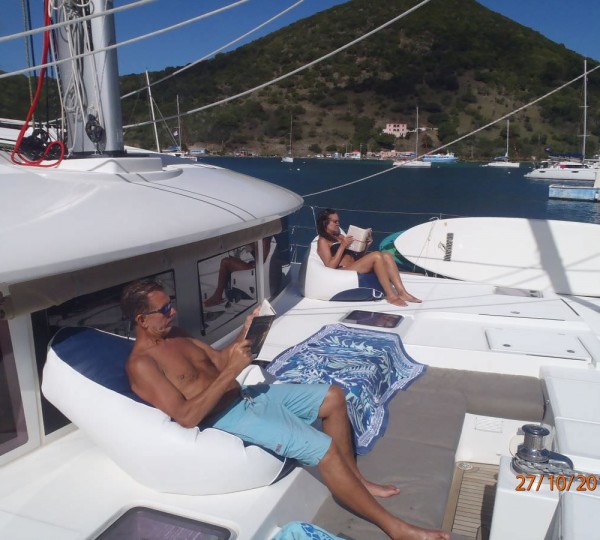 Sailing Catamaran AZULIA II Bow