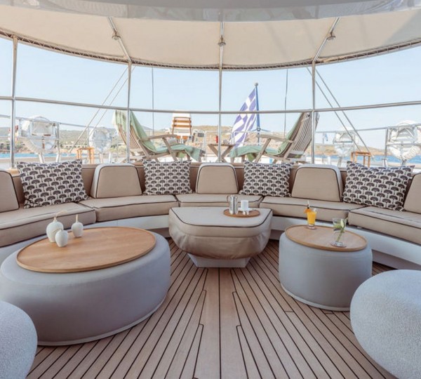 Seating On Main Deck