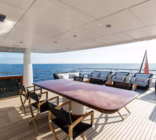 Upper Deck Dining Setting And Lounge