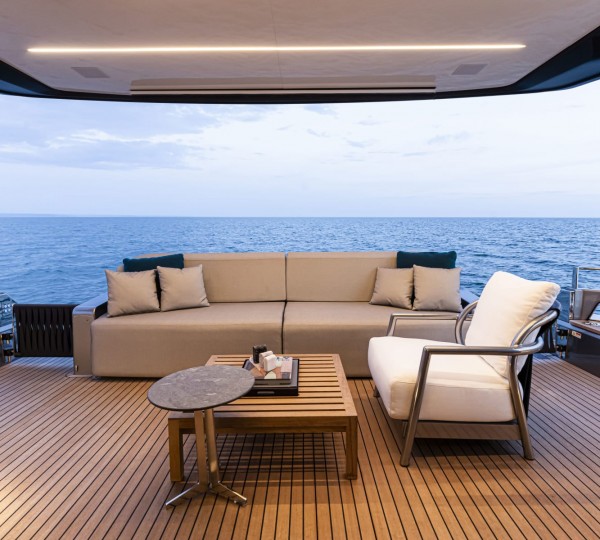 Aft Deck Seating