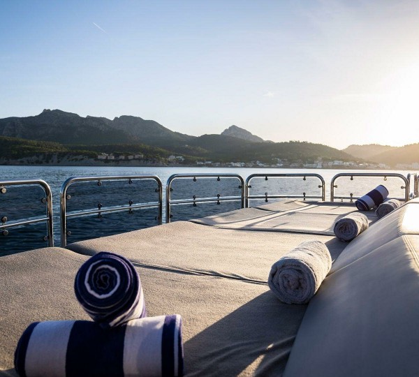 Aft Deck Sun Loungers