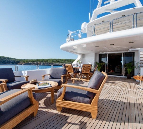 Bridge Deck Aft Seating