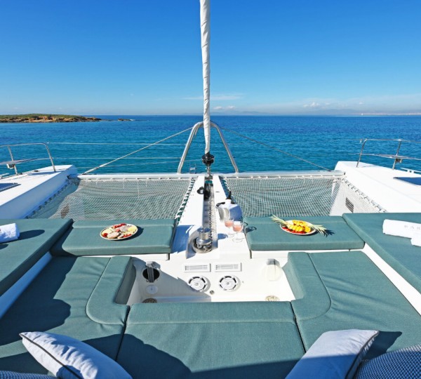 Foredeck View Over Bow Trampolines