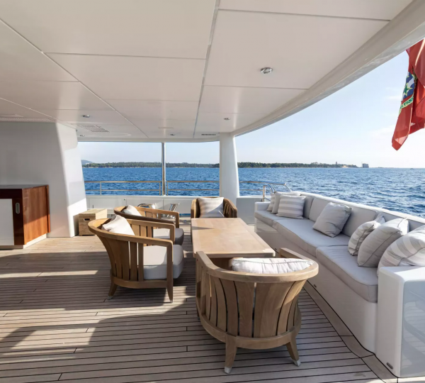  Main Deck Aft Lounge