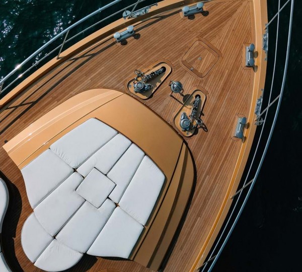 Main Deck Forward Seating