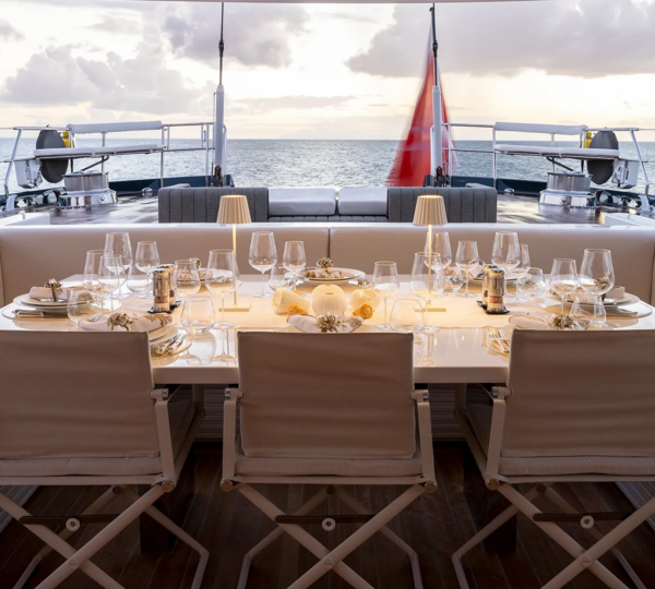 Main Deck Dining