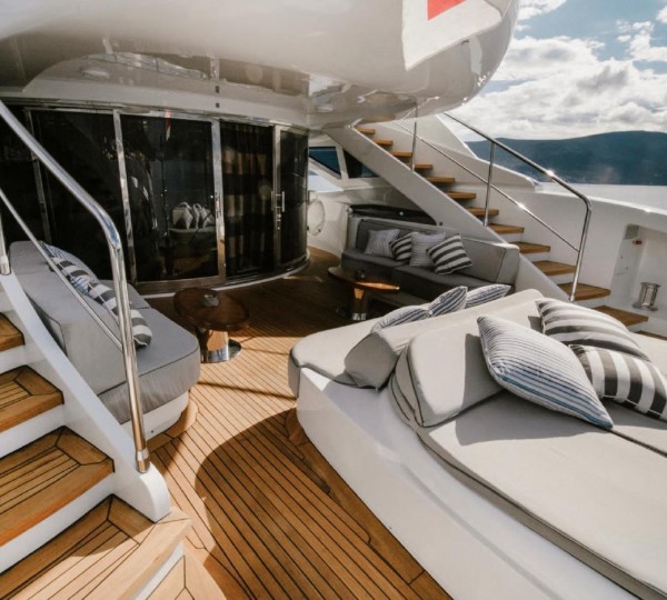 Aft Deck Sun Pads