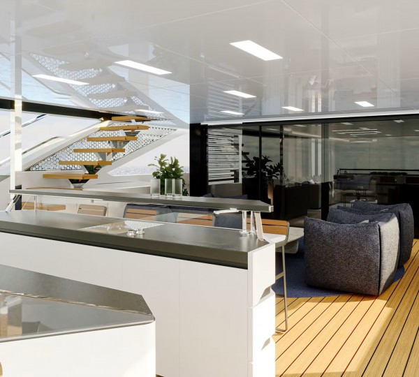 Main Deck Aft Sit Up Bar