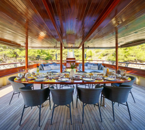 SON DE MAR - Main Deck Dining