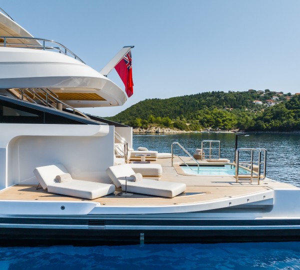 Water's Edge Oasis Deck