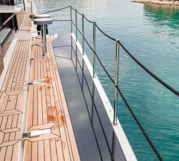 Fold Out Terrace Starboard