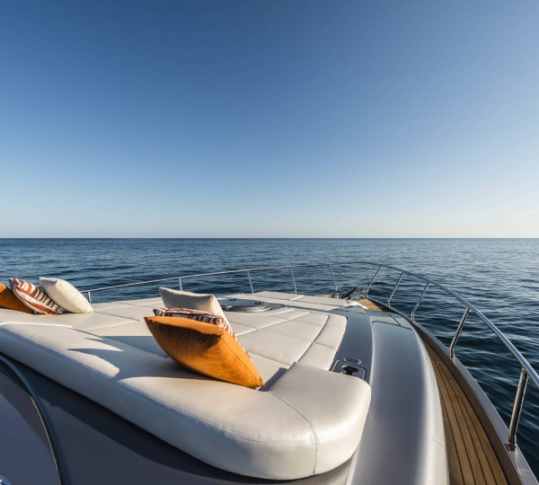 Foredeck Sun Pads View Forward