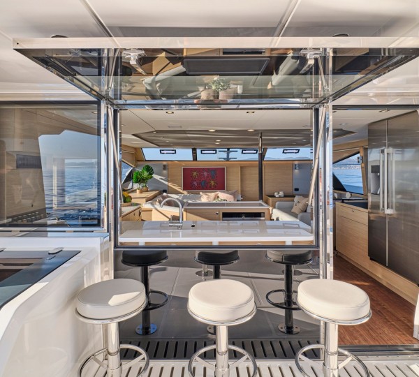 Sit Up Breakfast Bar