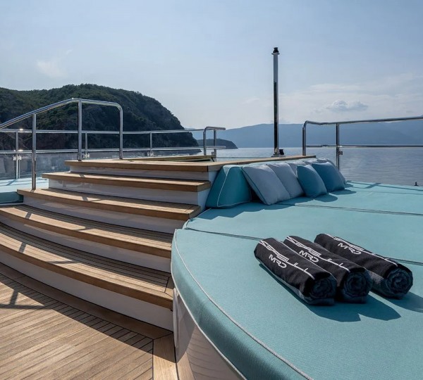 Sun Deck Forward Pool