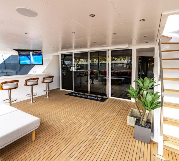 Main Deck Aft Doors To Main Salon