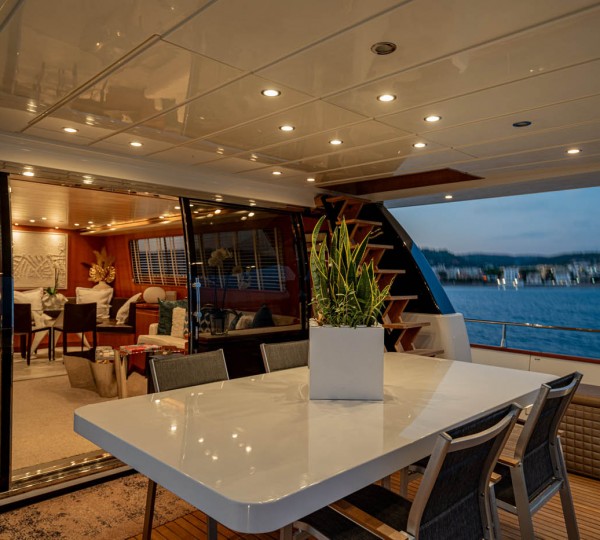 Main Deck Aft View Into Main Salon