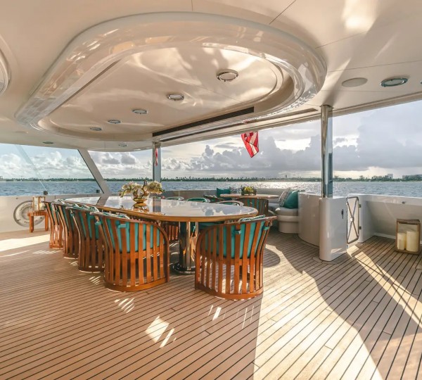 Outdoor Dining Alternative View